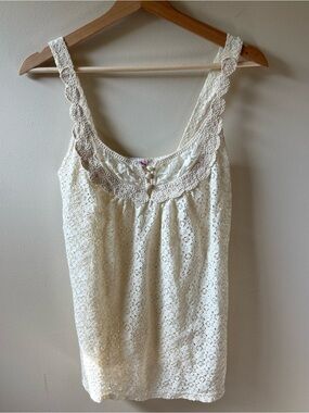 Body Central Sheer Lace Cream Tank Top